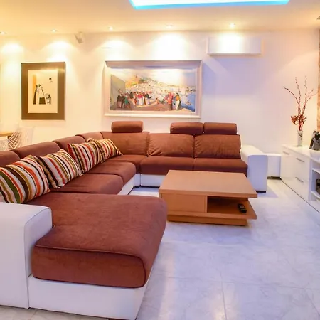 Villa Melody